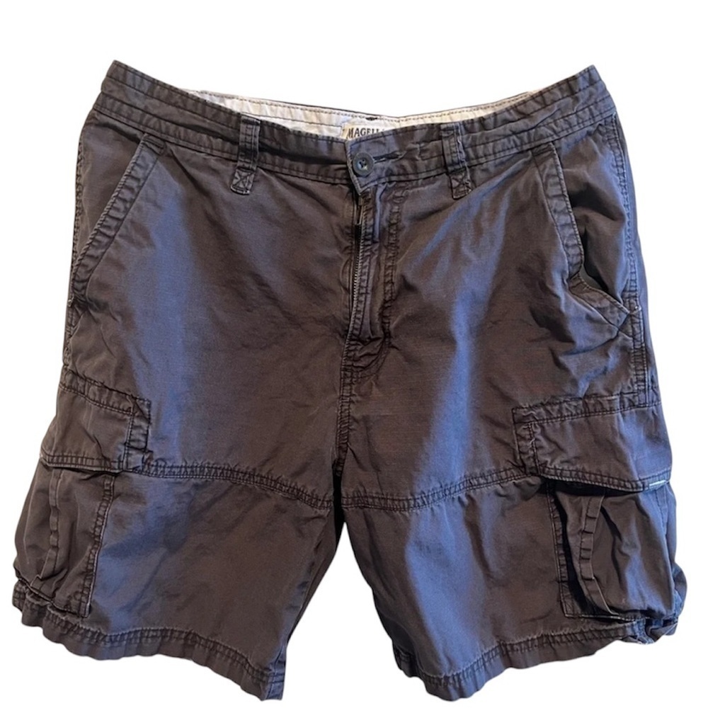 Magellan Sportswear Men’s Shirts.  Brown. Waist 34.